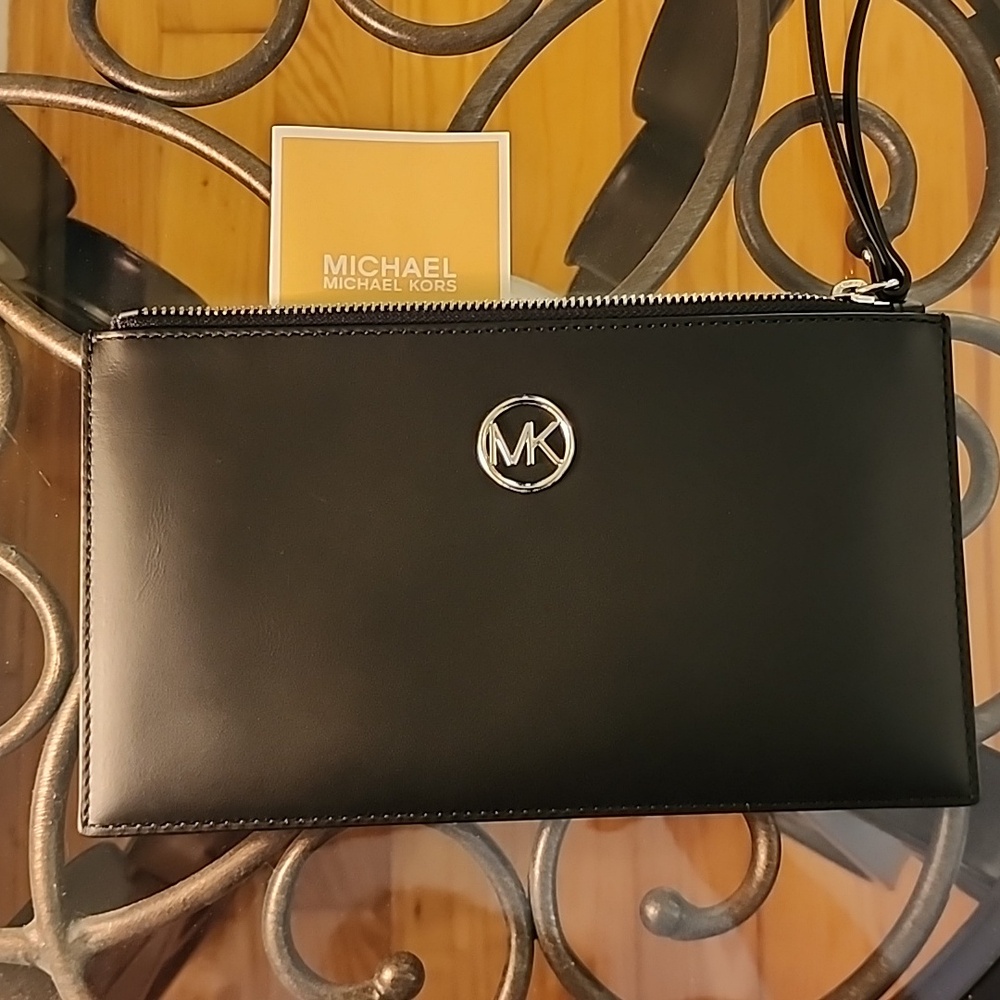 MK wristlet